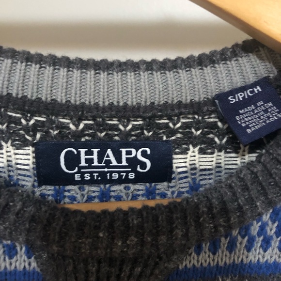 Sweater - Chaps size small. In excellent used condition. dog and tree pattern. - Picture 3 of 5